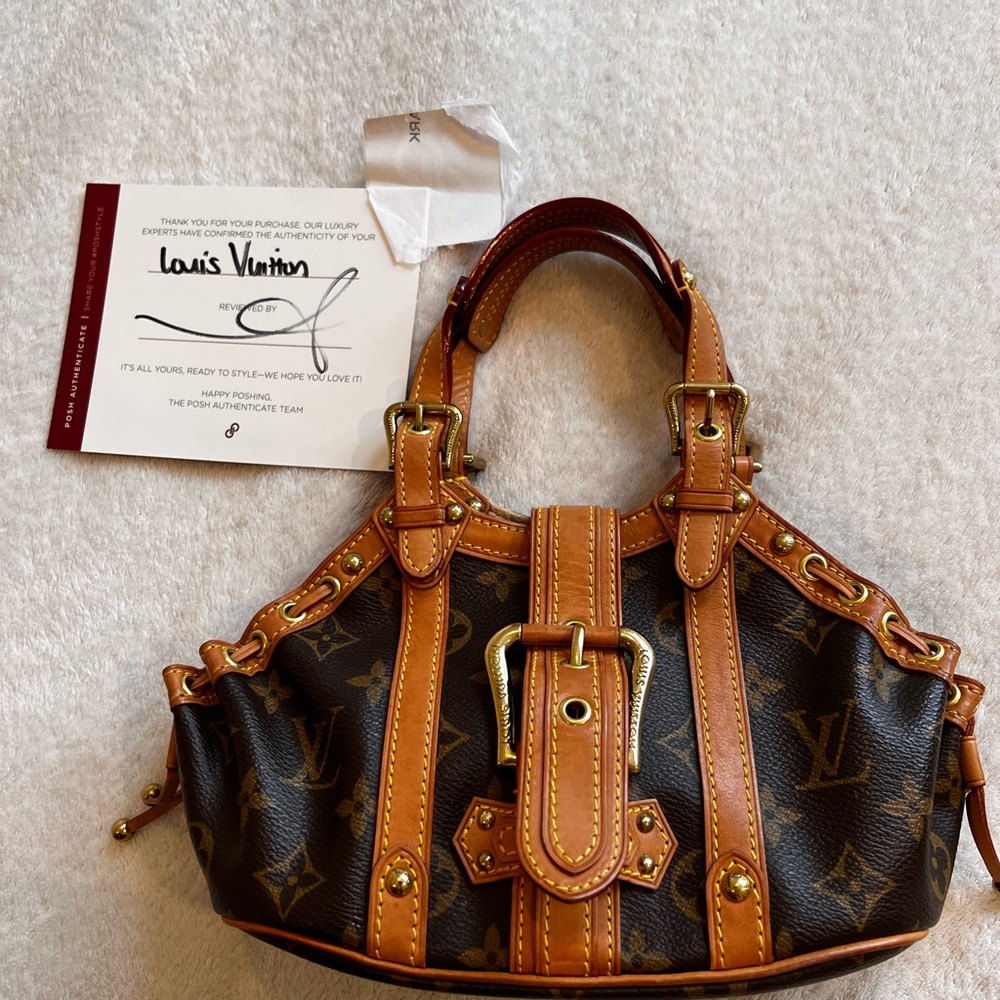 Louis Vuitton *Authentic* Theda purse